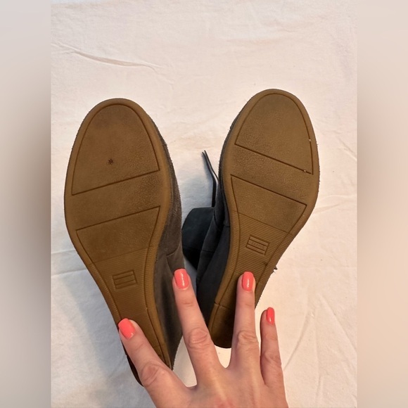 Tom’s Desert Wedge Boots Dark Gray Suede Size 8 - Picture 10 of 13